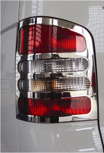 Накладки на задние фонари (нерж.) 2 шт    VW T5 CARAVELLE 2004 - 2010